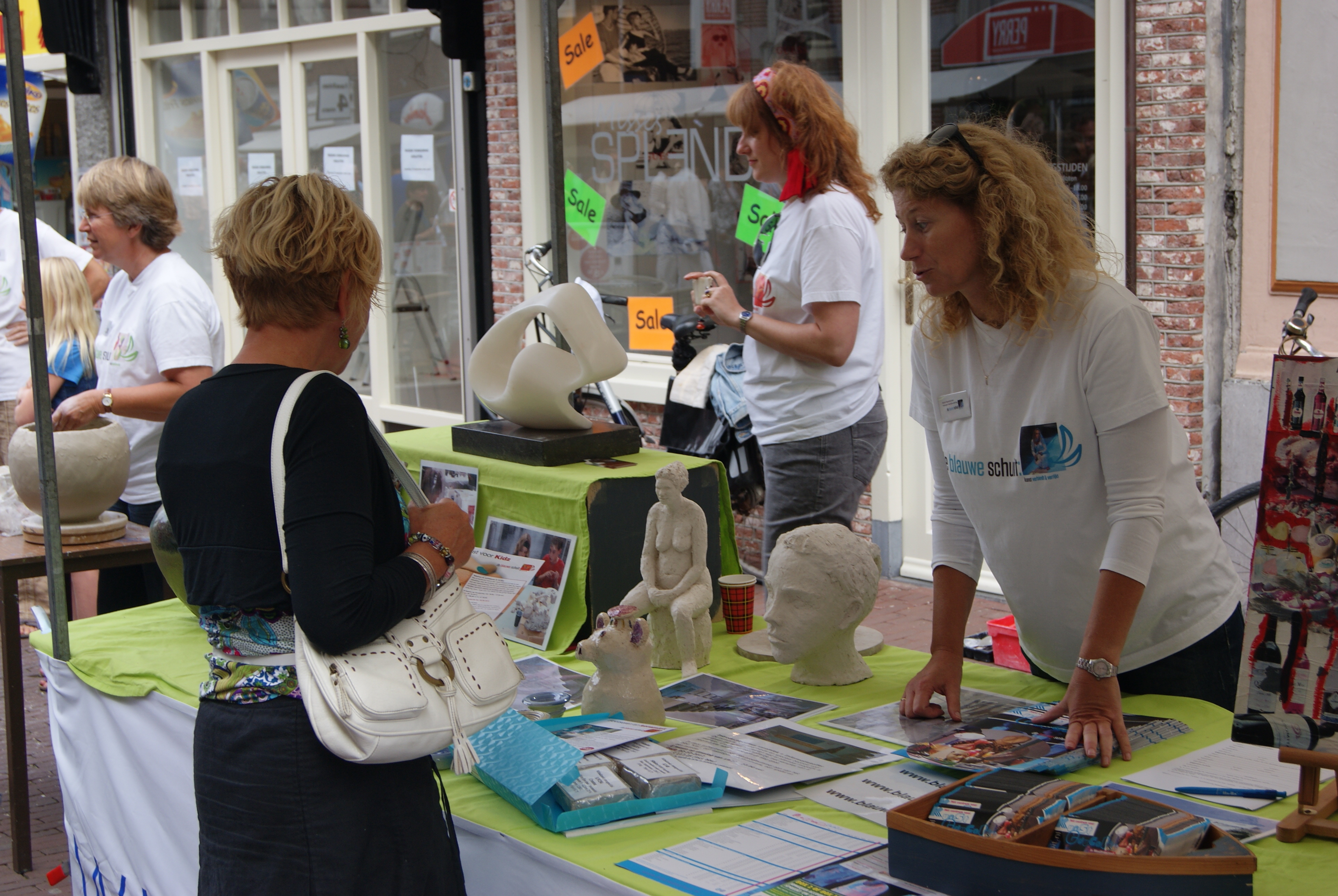 Kunstmarkt zondag 3 september Hier in Hoorn